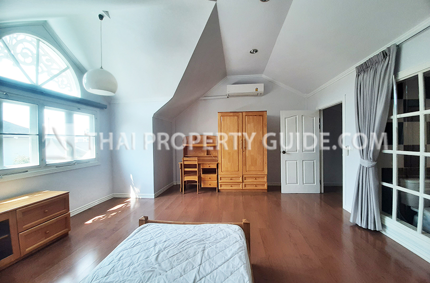 Townhouse in Sukhumvit 
